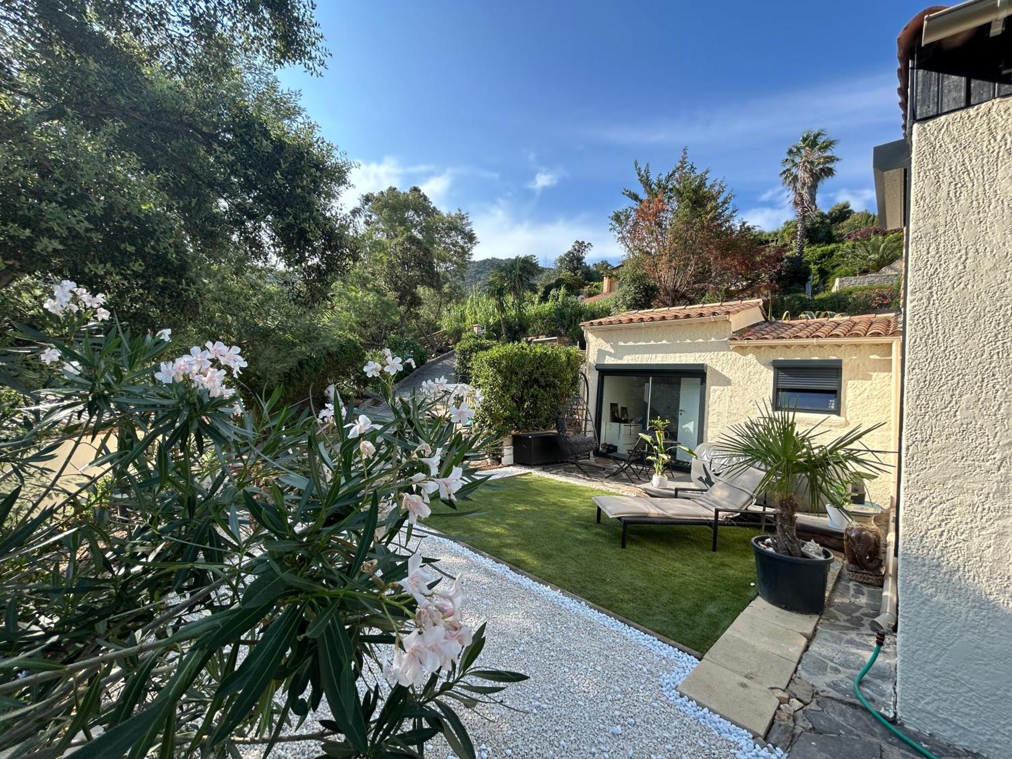 Belle Chambre Privee Avec Le Jardin Privatif Et Le Jacuzzi Cavalaire-sur-Mer Exterior foto