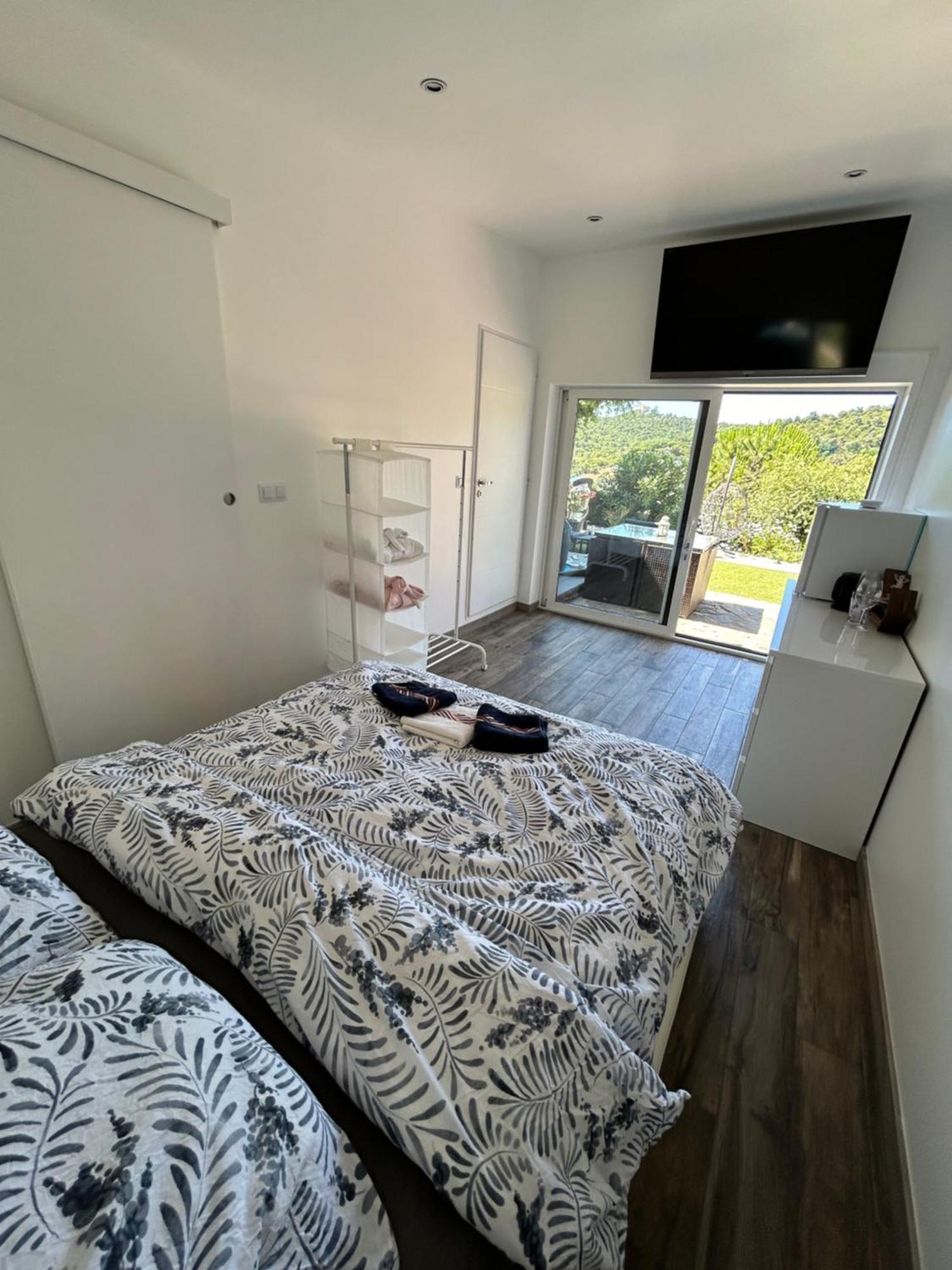 Belle Chambre Privee Avec Le Jardin Privatif Et Le Jacuzzi Cavalaire-sur-Mer Exterior foto